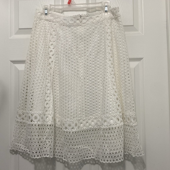BNWT Le Chateau  White Islet Skirt - Size 10 - Picture 4 of 10